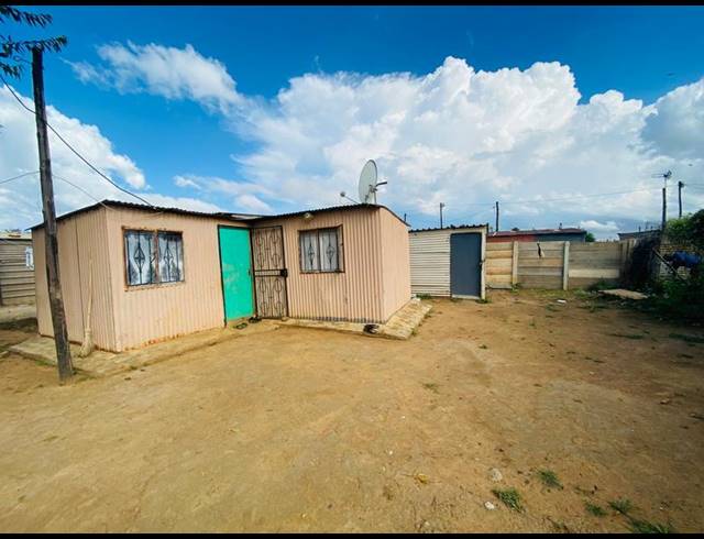 1 BEDROOM TOWNHOUSE FOR SALE IN BENONI CENTRAL